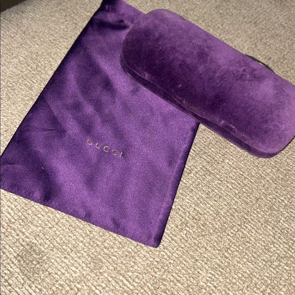 GUCCI velvet purple eyeglasses case with pouch - Picture 3 of 3